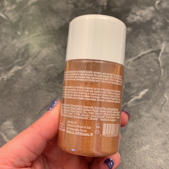 African Botanicals Shimmering Gold Oil - Picture 2 of 2